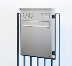 RENZ Briefkasten-Zaunelement Edelstahl in Metallzaun integriert